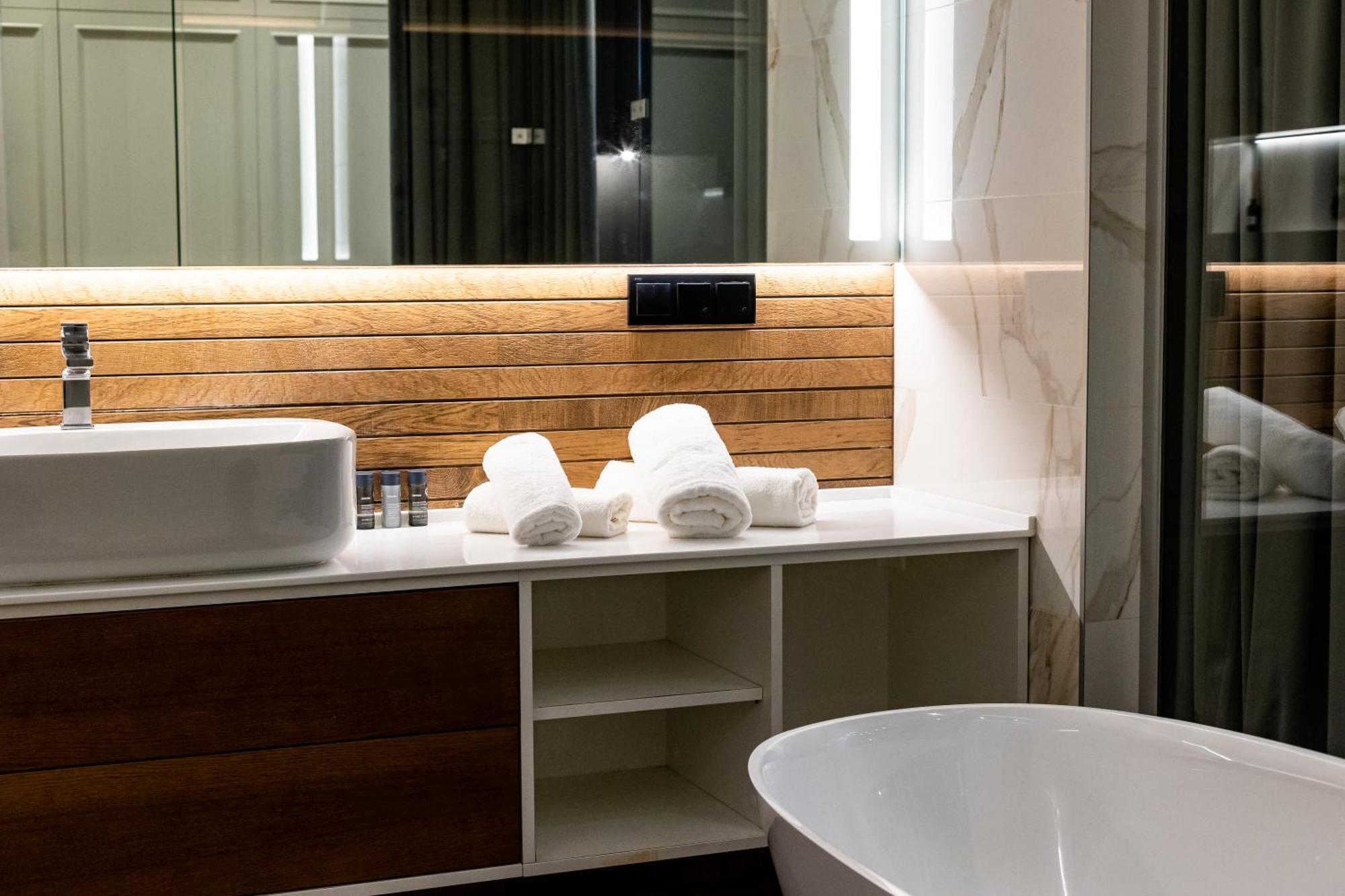 Doroshenka Premium Apartments Lviv Exteriör bild